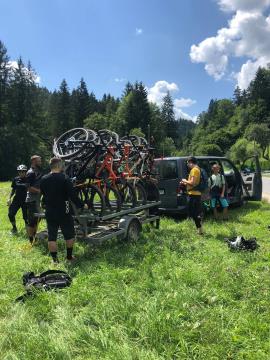 Organiziran bike shuttle